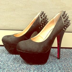 👩🏼‍🎤Fabulous Sexy Kitten Heels👠